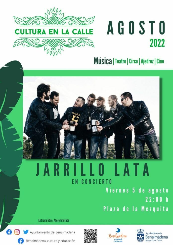 Jarrillo Lata el viernes en la plaza de la mezquita