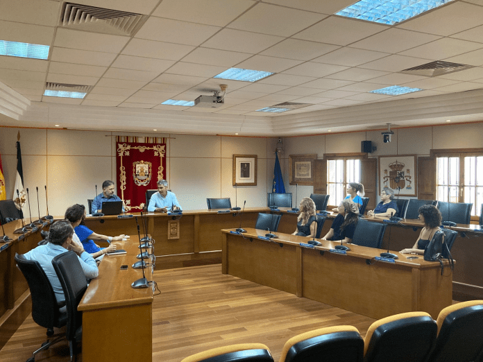 Reunión con agentes inmobiliarios