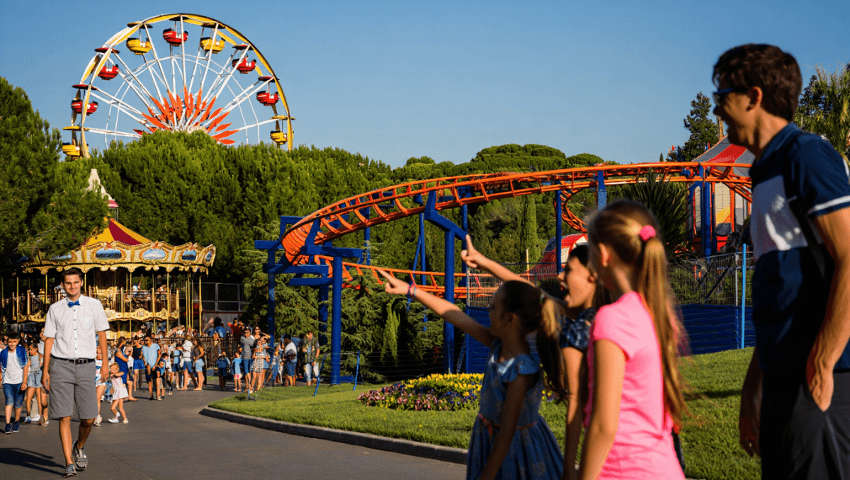 ¡Comienza la diversión! Descubre los mejores parques de atracciones de España para toda la familia