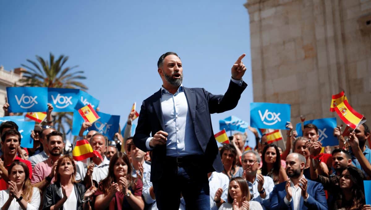 Vox vincula la inmigración en Andalucía al «aumento del 400% en violaciones» y el cierre de comercios