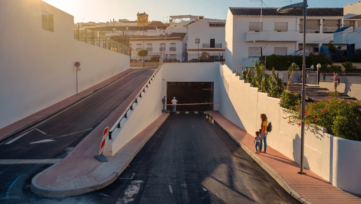 zona nuevo aparcamiento los santos mijas