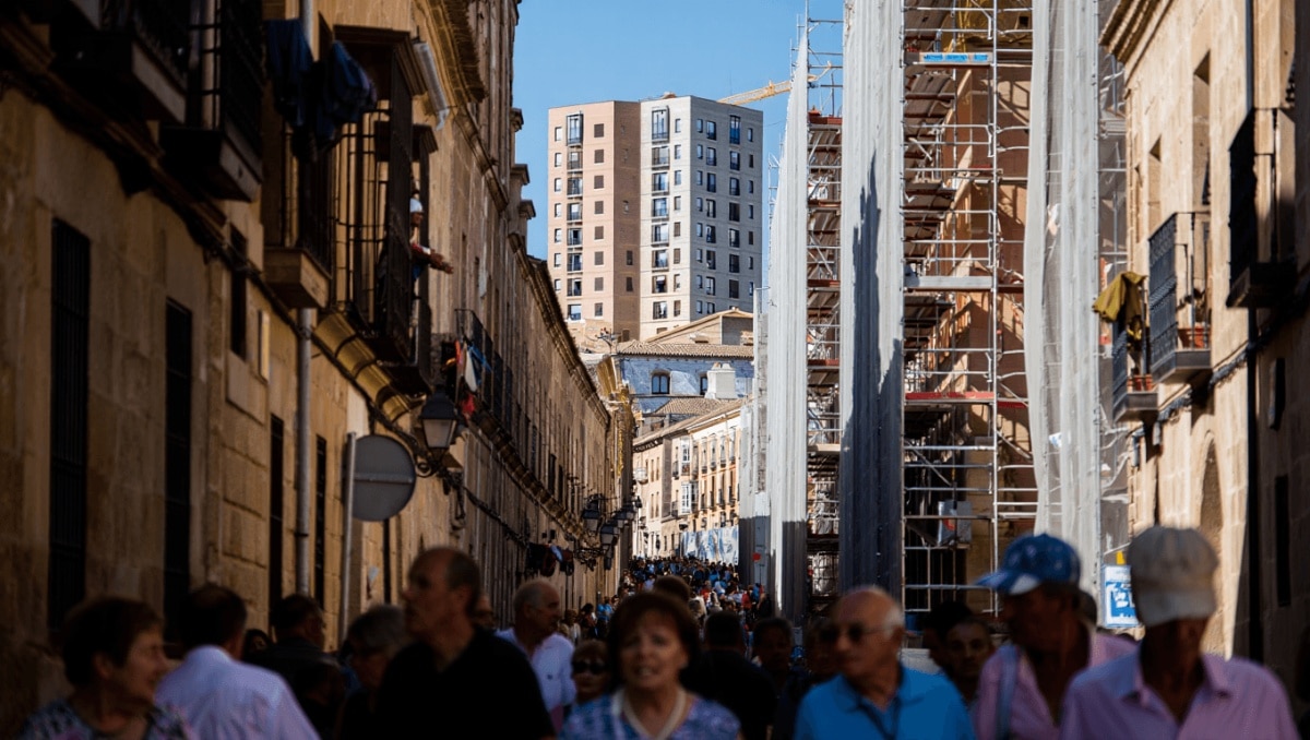 
El 'boom' de los apartamentos turísticos crece con tres más en zonas saturadas del Casco y el Campo de la Verdad
