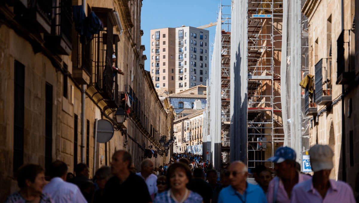 El 'boom' de los apartamentos turísticos crece con tres más en zonas saturadas del Casco y el Campo de la Verdad