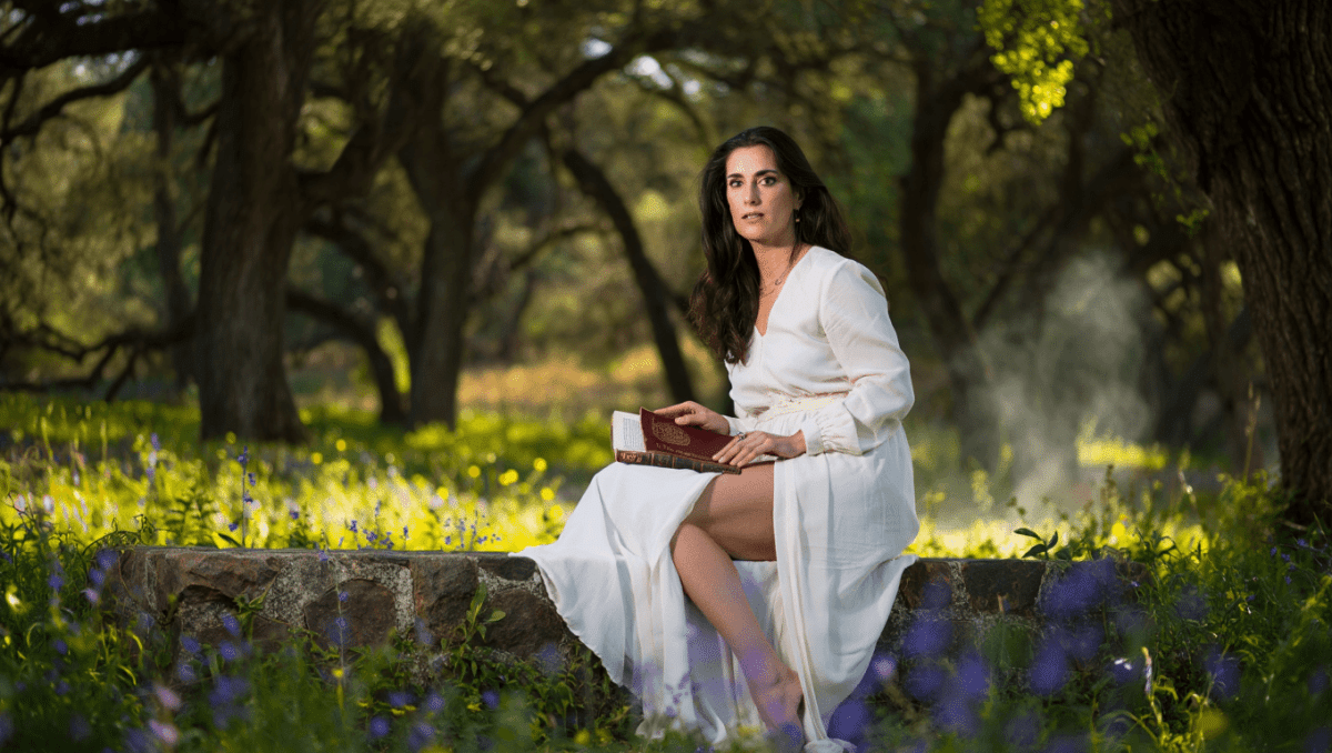 Mística y sensualidad en la poesía de Magdalena Lasala