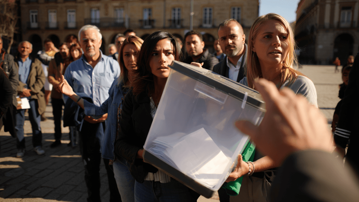 El voto de un onubense vale más del doble que el de un sevillano