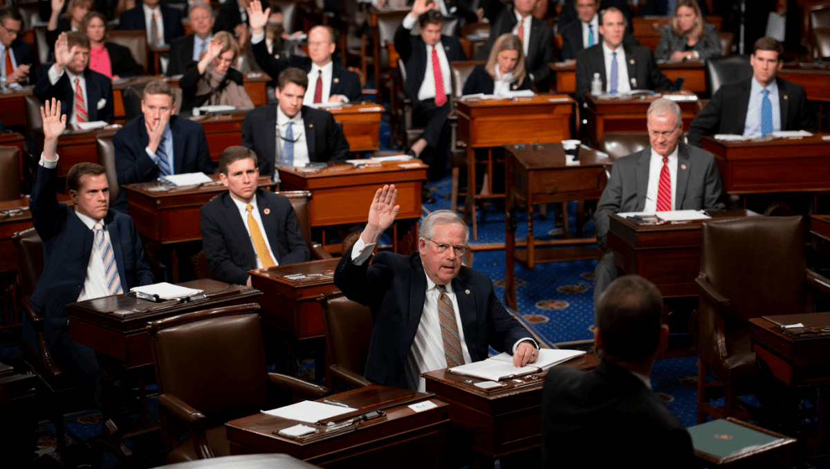 El Senado de EE.UU. vuelve a blindar a Trump: fracasa el intento de frenar una posible acción militar sobre Cuba