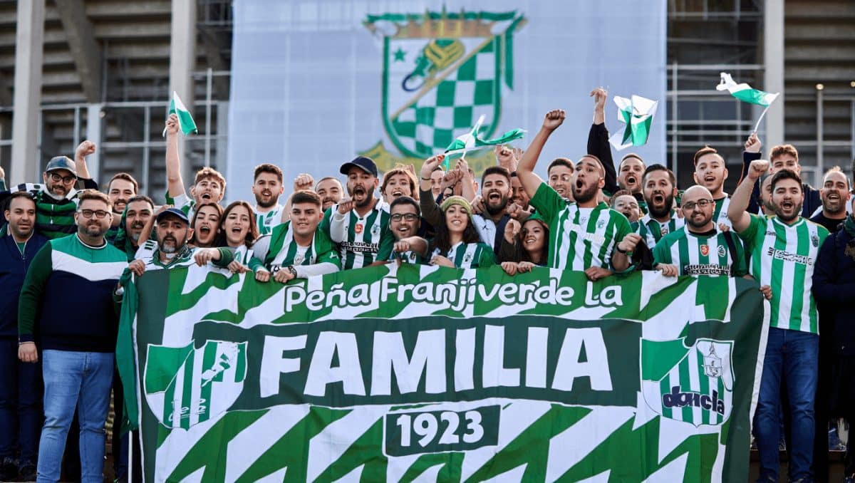 La 'familia' del Elche crece con una nueva peña
