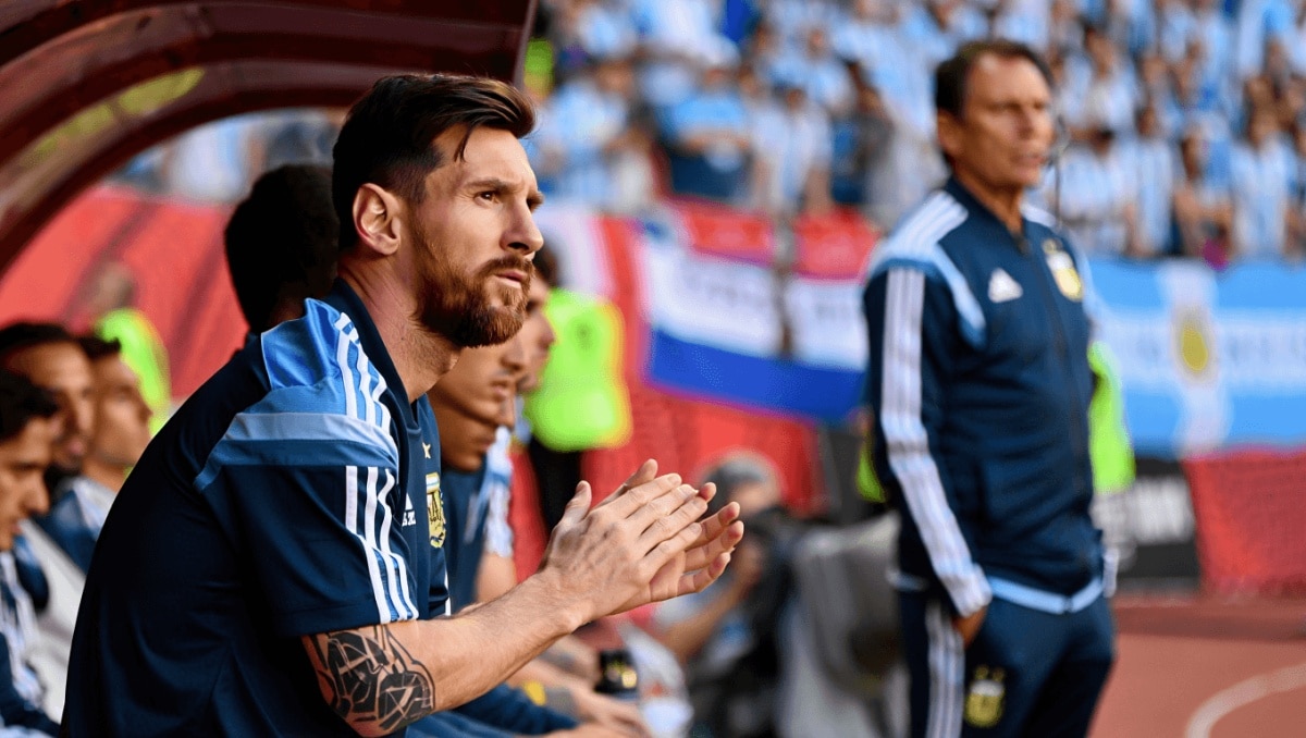 Messi titular, Messi suplente: la gran duda en Argentina