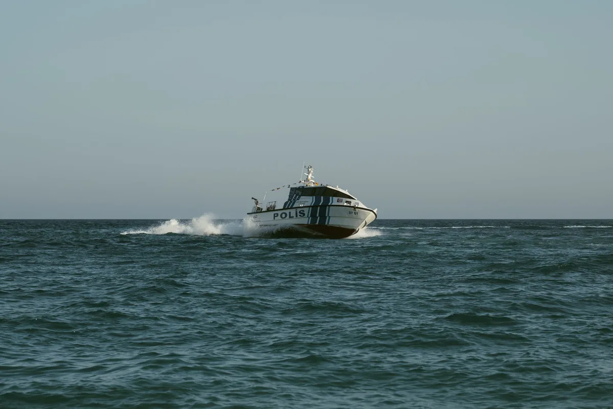 Vigilancia costera y patrullaje marítimo para protección del litoral andaluz