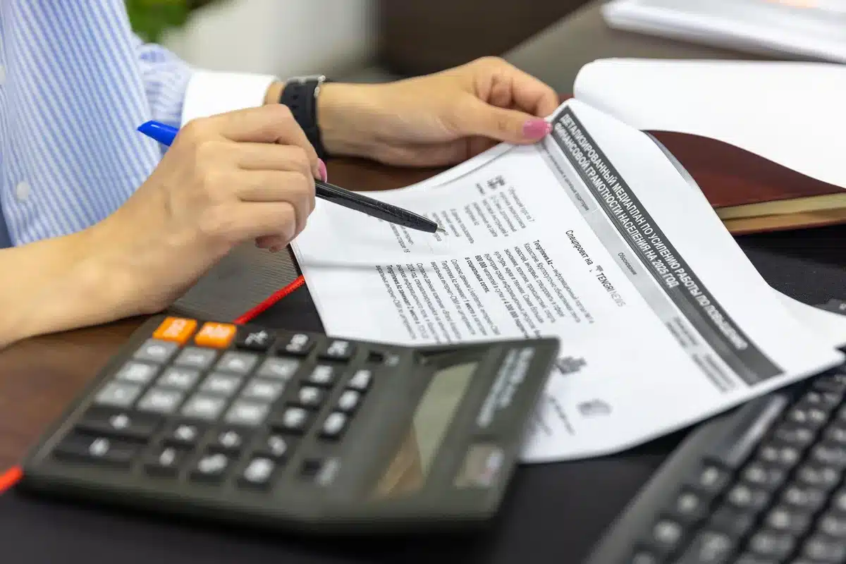 Documentos presupuestarios y reuni&oacute;n de gesti&oacute;n municipal sobre distribuci&oacute;n de fondos